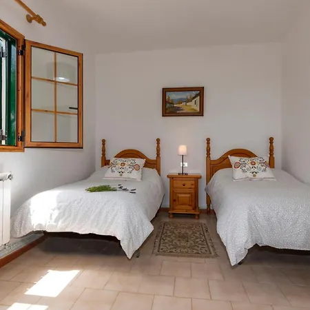 La Casita De Don Enrique Holiday home Vega de San Mateo
