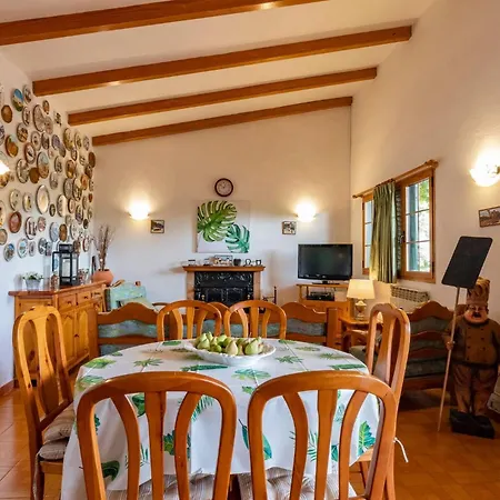 La Casita De Don Enrique Holiday home Vega de San Mateo
